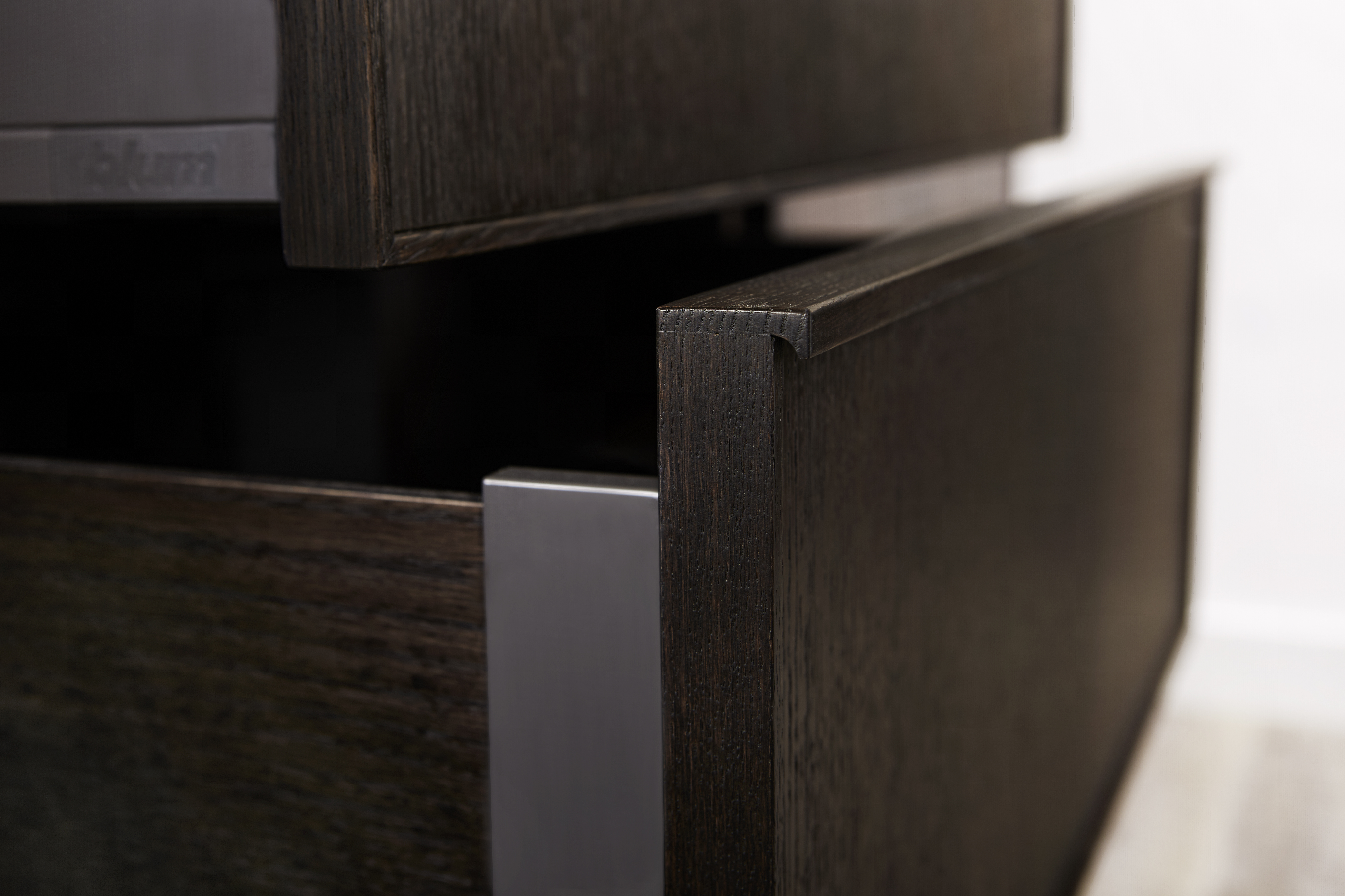 frame-linea-vanity-7 frame linea vanity 7