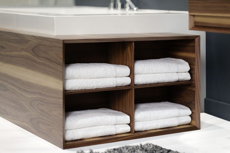 Storage for Cube Bathtub