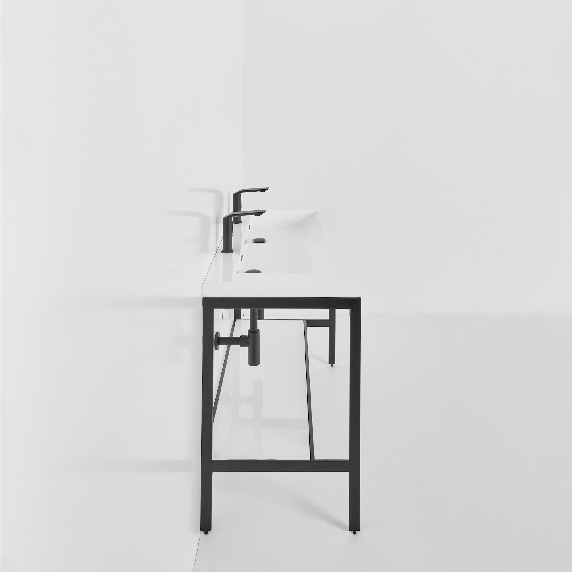 OTL-167_3 Double sink console final design steel frame