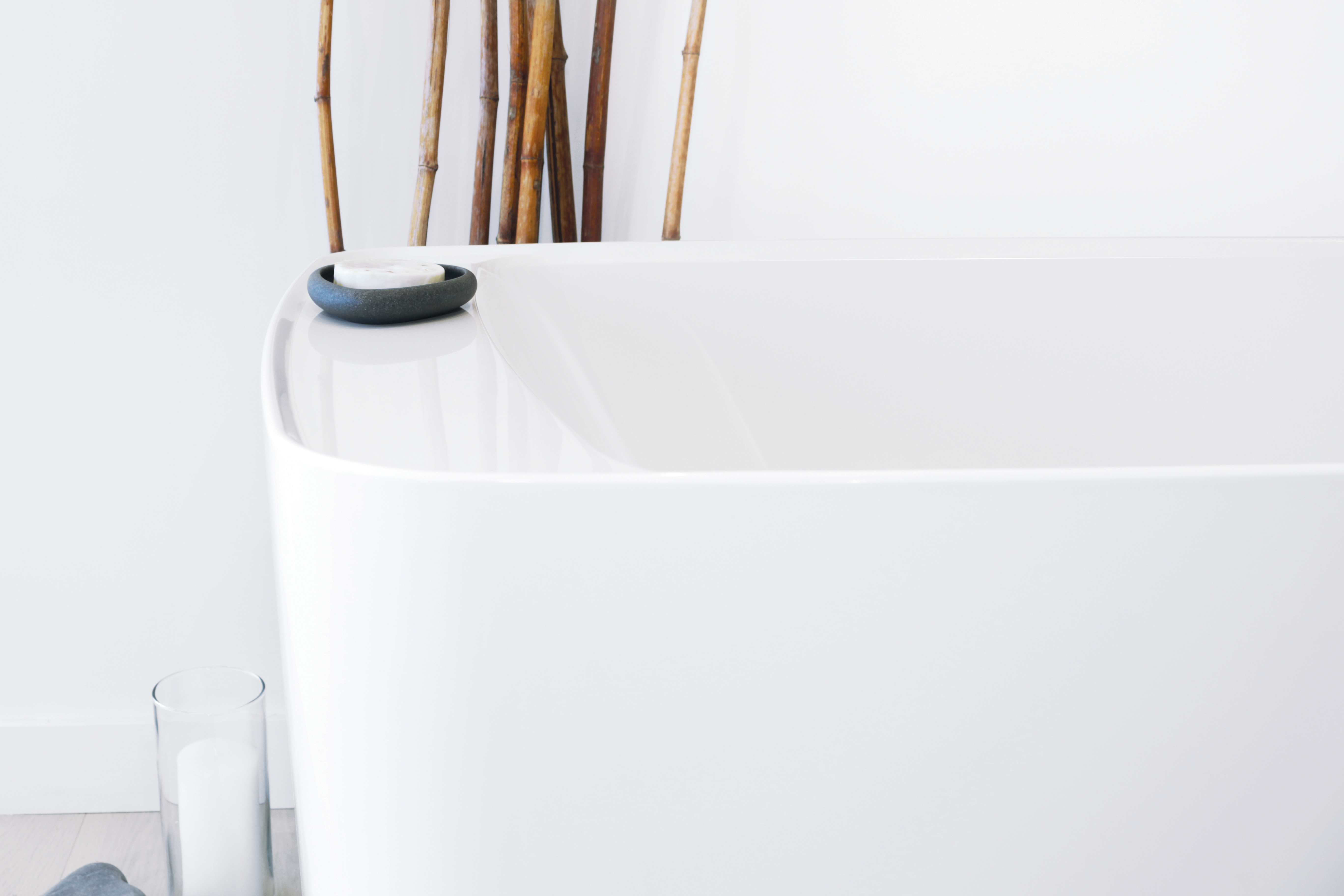 Wetstyle_MG_3449_ret CD_RGB Close up of the Lab Bathtub deck