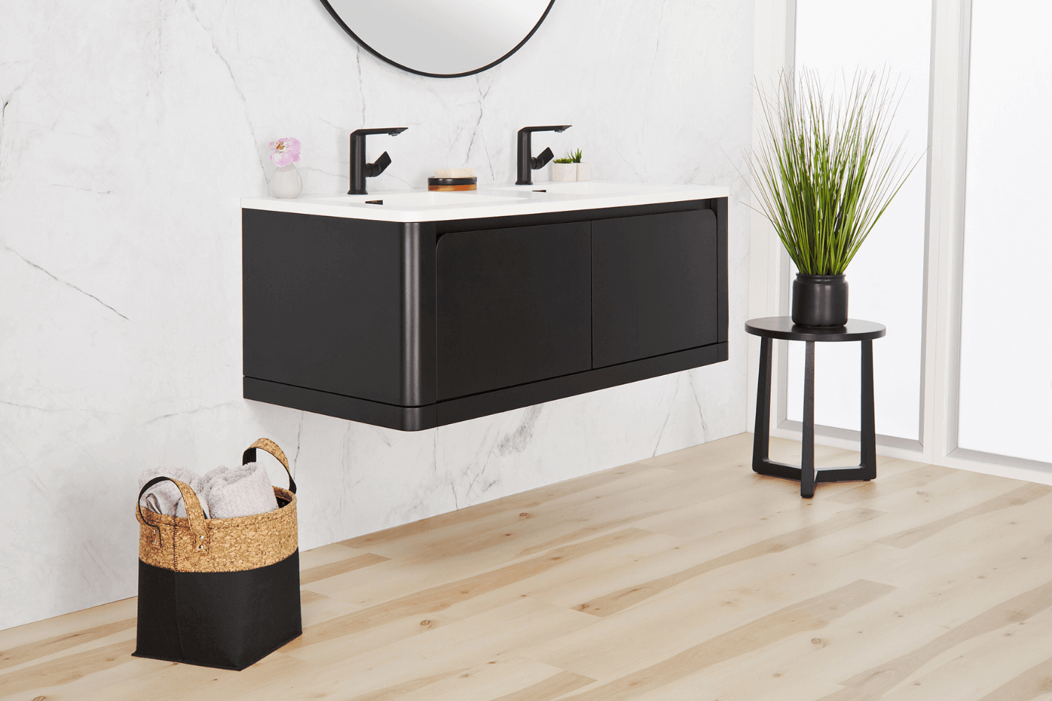 23_11-19-5Bii_BH48WM_L2929_Corner-1500x1000